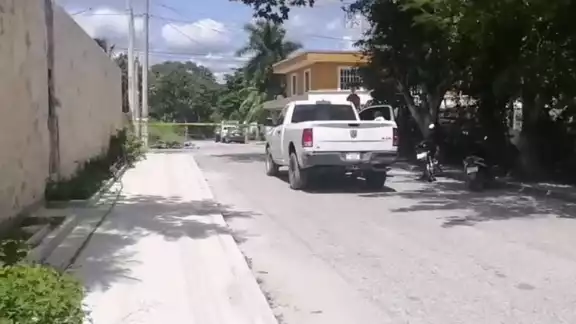 El conductor no realizó su alto obligatorio y arrollo a la motocicleta El conductor no realizó su alto obligatorio y arrollo a la motocicleta