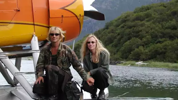 Novios son devorados vivos por un oso en Alaska y todo queda en audio Novios son devorados vivos por un oso en Alaska y todo queda en audio