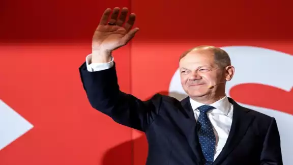 Los resultados iniciales, basados en boletas contadas en los distritos, arrojan el peor resultado para el bloque conservador CDU-CSU Los resultados iniciales, basados en boletas contadas en los distritos, arrojan el peor resultado para el bloque conservador CDU-CSU