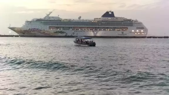 Los días martes 31 de enero y jueves 1 de febrero, la isla recibirá a siete embarcaciones divididas en los tres muelles, con lo que se espera que la operatividad se dispare. Los días martes 31 de enero y jueves 1 de febrero, la isla recibirá a siete embarcaciones divididas en los tres muelles, con lo que se espera que la operatividad se dispare.