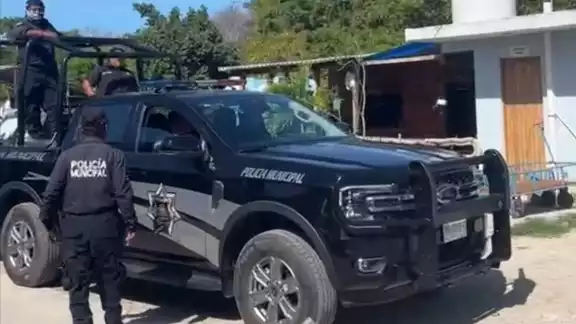 Policías lograron la detención de dos hombres Policías lograron la detención de dos hombres