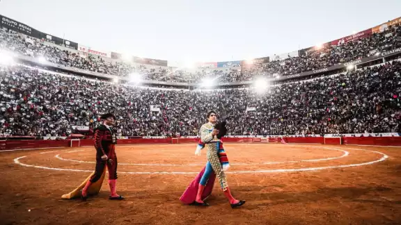 Sebastián Castella fue la figura en la Plaza de Toros México Sebastián Castella fue la figura en la Plaza de Toros México