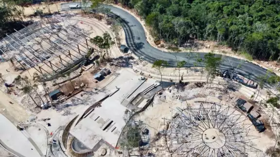 Se trata de una más de las obras que acompañan al Tren Maya, a través del Programa de Mejoramiento Urbano; se encuentra a 400 metros de la antigua ExpoFer. Se trata de una más de las obras que acompañan al Tren Maya, a través del Programa de Mejoramiento Urbano; se encuentra a 400 metros de la antigua ExpoFer.