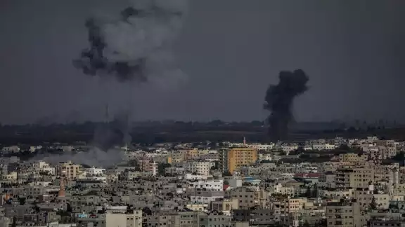 Los religiosos visitaban Israel cuando aviones de combate destruyeron la Torre Gaza Los religiosos visitaban Israel cuando aviones de combate destruyeron la Torre Gaza