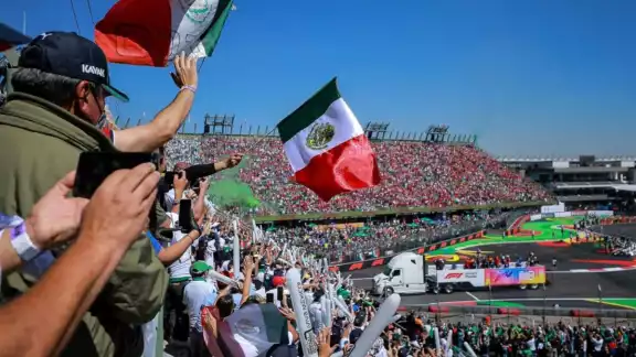 Para seguir de cerca las actividades del Gran Premio de México de Fórmula 1, puedes asistir a cualquiera de las FanZone que se instalarán en 7 alcaldías de la capital Para seguir de cerca las actividades del Gran Premio de México de Fórmula 1, puedes asistir a cualquiera de las FanZone que se instalarán en 7 alcaldías de la capital