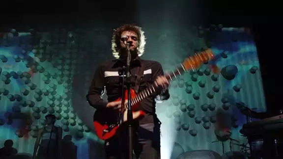 La única condición que puso Cerati fue que lo hicieran rápido, sin gran despliegue, por lo que solo utilizaron una cámara y un par de luces La única condición que puso Cerati fue que lo hicieran rápido, sin gran despliegue, por lo que solo utilizaron una cámara y un par de luces