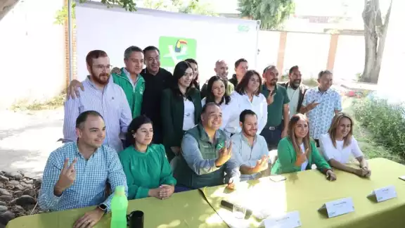 La dirigencia estatal del Partido Verde en Guanajuato, aunció que registrarán a su propia candidata a la gubernatura para 2024 La dirigencia estatal del Partido Verde en Guanajuato, aunció que registrarán a su propia candidata a la gubernatura para 2024