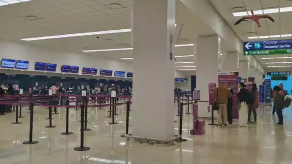 Se programaron otros quince, ocho a la Ciudad de México y los demás a Toronto, Miami, Oaxaca, Puebla, Silao, Guadalajara, y Monterrey