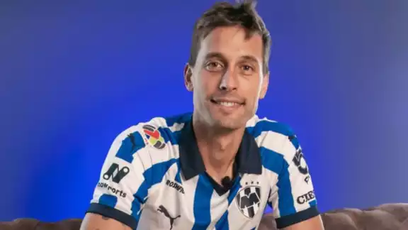 Sergio Canales llega al futbol mexicano con Rayados de Monterrey
