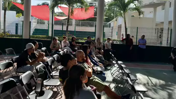 Los padres de familia piden garantías. Los padres de familia piden garantías.