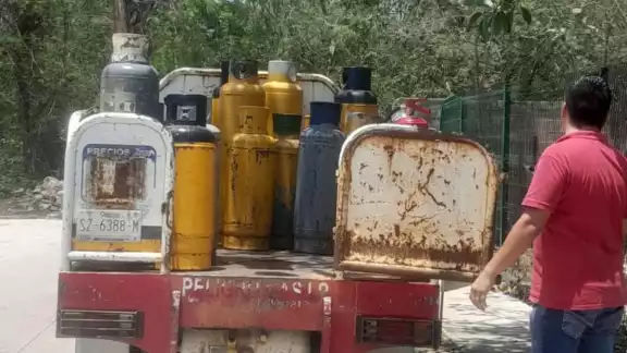 El conductor terminó con quemaduras de tercer grado en los brazos y el estómago El conductor terminó con quemaduras de tercer grado en los brazos y el estómago