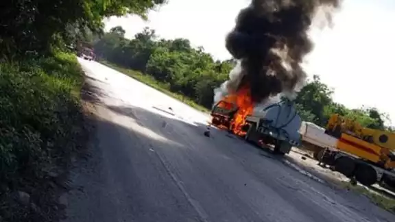 El chofer del camión cisterna se dio a la fuga