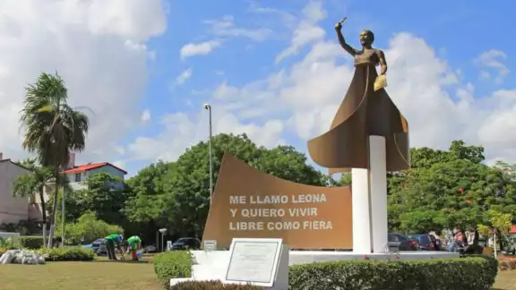 Leona Vicario nace el 10 de abril de 1789 en la Ciudad de México Leona Vicario nace el 10 de abril de 1789 en la Ciudad de México