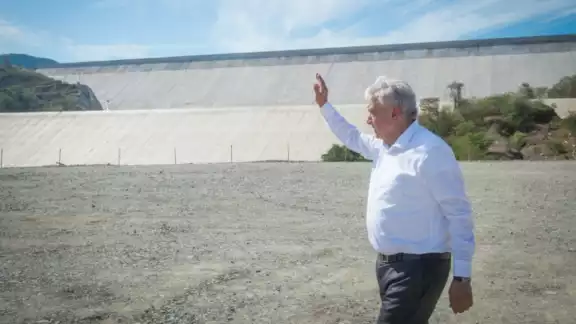 la presa se terminó después de casi 8 años la presa se terminó después de casi 8 años