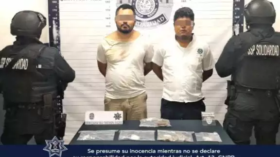 Los hombres fueron detenidos a bordo de un vehículo habilitado como taxi Los hombres fueron detenidos a bordo de un vehículo habilitado como taxi