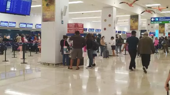 Por la tarde se programaron diez a la capital del país Por la tarde se programaron diez a la capital del país