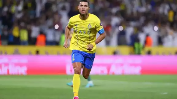 Cristiano Ronaldo podría estar en un setrio problema por desconocer las tradiciones del mundo musulmán Cristiano Ronaldo podría estar en un setrio problema por desconocer las tradiciones del mundo musulmán