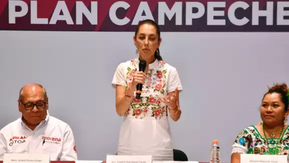 Ostoa Ortega planteó que hay una distancia muy grande entre el perfil profesional que tiene Claudia sobre Xóchitl Gálvez Ruiz