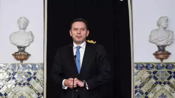 El presidente de Portugal nombró como primer ministro al conservador Luís Montenegro El presidente de Portugal nombró como primer ministro al conservador Luís Montenegro