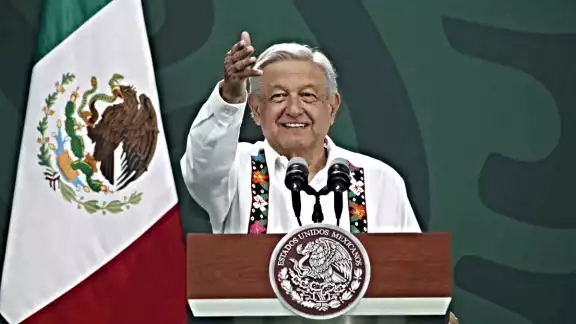 López Obrador hizo un llamado a festejar la Navidad y Año Nuevo en familia, pero manteniendo los cuidados para evitar contagios de Covid-19. Foto: Cuartoscuro López Obrador hizo un llamado a festejar la Navidad y Año Nuevo en familia, pero manteniendo los cuidados para evitar contagios de Covid-19. Foto: Cuartoscuro