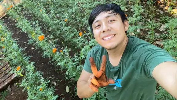 Tres meses espero Diego para ver su campo floreciendo Tres meses espero Diego para ver su campo floreciendo