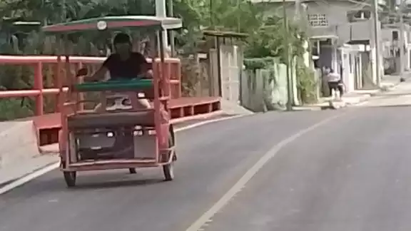 El pasaje en la ciudad costaría 20 pesos El pasaje en la ciudad costaría 20 pesos