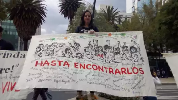 Hoy se cumplen 9 años de la desaparición de 43 estudiantes de la Escuela Normal Rural 'Raúl Isidro Burgos' de Ayotzinapa, Guerrero Hoy se cumplen 9 años de la desaparición de 43 estudiantes de la Escuela Normal Rural 'Raúl Isidro Burgos' de Ayotzinapa, Guerrero