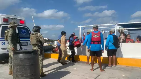 El visitante realizaba una excursión de esnórquel, cuando le dio el ataque. El visitante realizaba una excursión de esnórquel, cuando le dio el ataque.