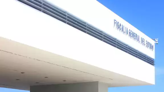 La mujer deberá de mantener medidas cautelares en Mérida La mujer deberá de mantener medidas cautelares en Mérida
