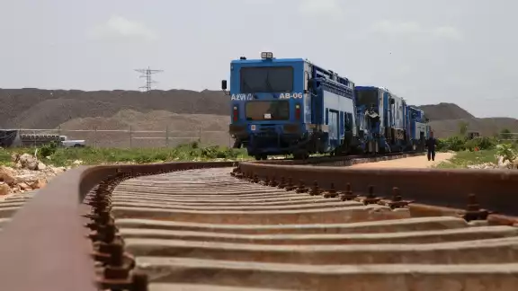 El Tren Maya busca conectar a Mérida con el puerto, que a su vez estaría enlazado al nuevo ferrocarril El Tren Maya busca conectar a Mérida con el puerto, que a su vez estaría enlazado al nuevo ferrocarril