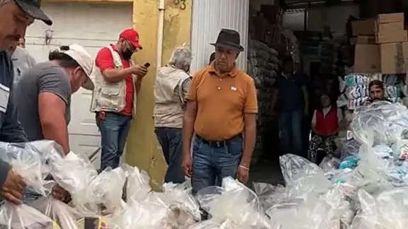 Hallan bodega de despensas 'a favor' de Alejandra del Moral en Tlalnepantla Hallan bodega de despensas 'a favor' de Alejandra del Moral en Tlalnepantla