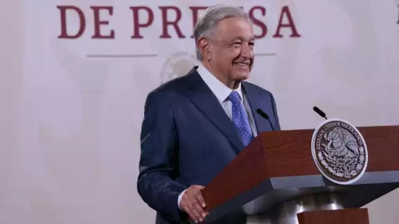 El Presidente Andrés Manuel López Obrador reconoció este martes que presentó su paquete de reformas constitucionales porque es año electoral El Presidente Andrés Manuel López Obrador reconoció este martes que presentó su paquete de reformas constitucionales porque es año electoral