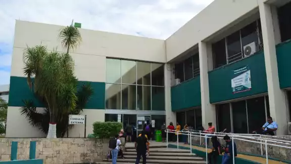El edificio cuenta con 26 especialidades médicas El edificio cuenta con 26 especialidades médicas