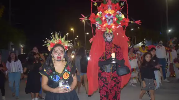 Con esta actividad terminan las festividades del Día de Muertos en el puerto