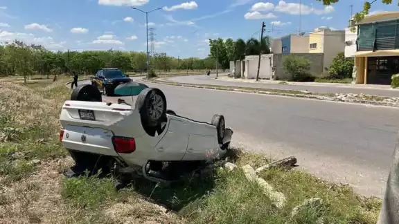 Los pasajeros de la camioneta salieron por su propio pie