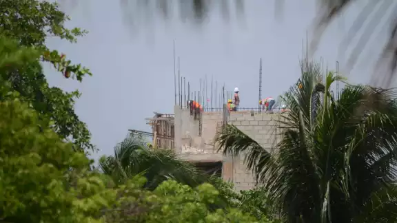 Detonarán importantes construcciones específicamente en la capital, así como Bacalar y Mahahual.