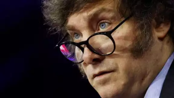 El gobierno de Javier Milei extendió la prohibición del uso de lenguaje inclusivo a toda la administración argentina El gobierno de Javier Milei extendió la prohibición del uso de lenguaje inclusivo a toda la administración argentina
