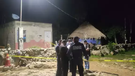 Autoridades acordonaron el área para proceder con el levantamiento del cuerpo