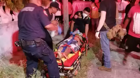 Los otros afectados también fueron valorados y trasladaron a la mamá e hija al hospital Los otros afectados también fueron valorados y trasladaron a la mamá e hija al hospital