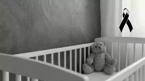 Los padres de la niña aseguraron que no pudieron haberla aplastado mientras dormía debido a que tomaban todas las precauciones