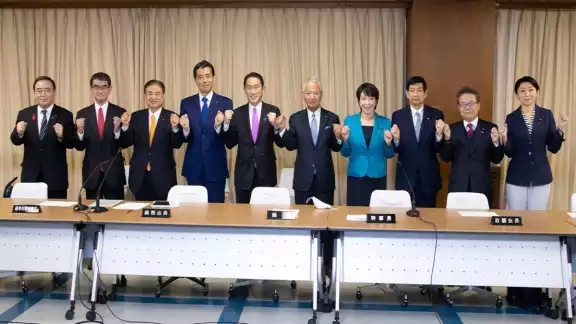 Fumio Kishida fue elegido como nuevo primer ministro de Japón luego de vencer en las primarias al partido gobernante.