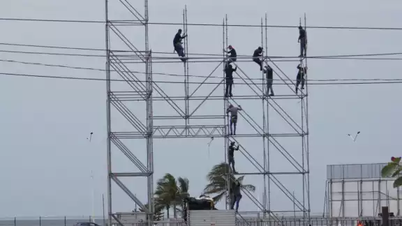 Protección Civil se encuentra verificando el armado de escenarios en Campeche Protección Civil se encuentra verificando el armado de escenarios en Campeche