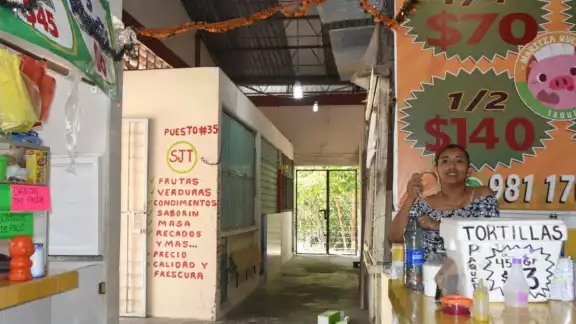 Fueron concedidos 97 permisos a locatarios y personas externas a las centrales de abasto Fueron concedidos 97 permisos a locatarios y personas externas a las centrales de abasto