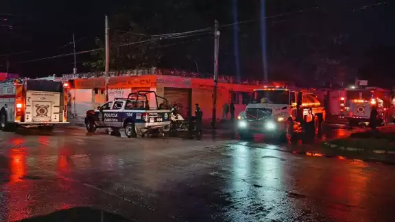 Bomberos advirtieron a la población que por las lluvias son comunes las fallas eléctricas y deben revisar sus instalaciones.