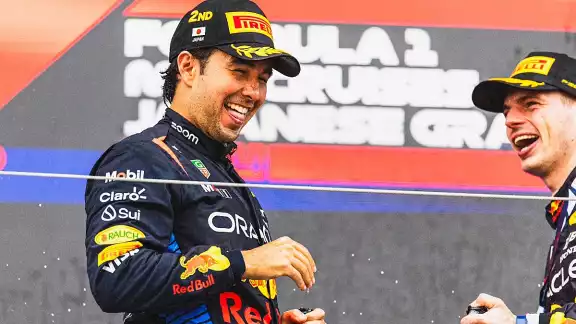 Checo Pérez es segundo en el Campeonato Mundial de Pilotos con 64 unidades Checo Pérez es segundo en el Campeonato Mundial de Pilotos con 64 unidades