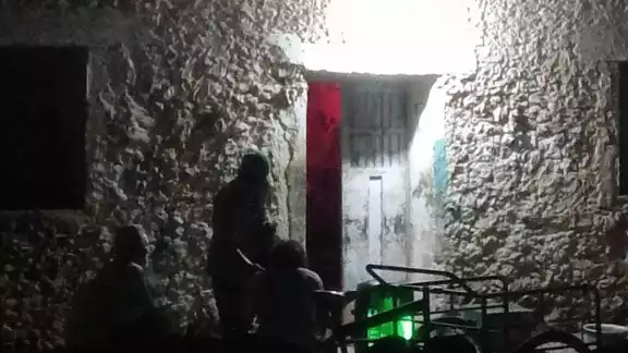 Los hombres siguen haciendo caso omiso e ignorando las llamadas de atención de las autoridades Los hombres siguen haciendo caso omiso e ignorando las llamadas de atención de las autoridades