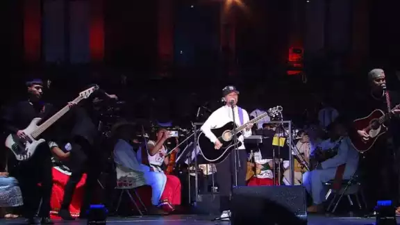 Yahritza y su Esencia Yahritza y su Esencia
