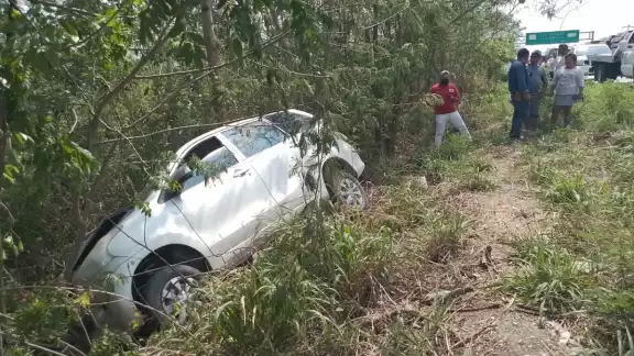 Su acompañante tuvo una crisis nerviosa por el susto Su acompañante tuvo una crisis nerviosa por el susto