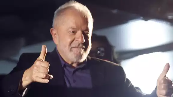 Lula llama a "todas las fuerzas políticas" a unirse contra Bolsonaro