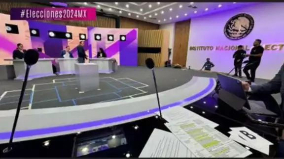 Este domingo 7 de abril, los 3 candidatos presidenciales se presentarán en el primer debate electoral donde podrán dar a conocer su visión de país Este domingo 7 de abril, los 3 candidatos presidenciales se presentarán en el primer debate electoral donde podrán dar a conocer su visión de país